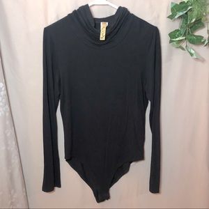 Black Long Sleeve Bodysuit 🖤